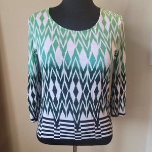 Chicos 3/4-Sleeve Green Black White Geometric Top Blouse Shirt Sz 1 Gently Used